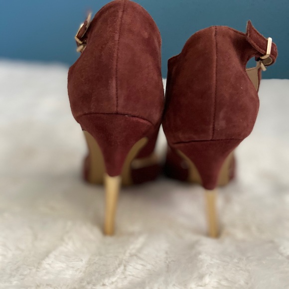 Suede heels - Picture 3 of 4